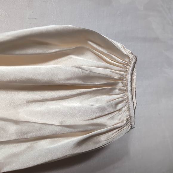 Fashion Nova Ivory Satin Long Sleeve Lace Front Bustier Size Extra Large NWT - Picture 5 of 6
